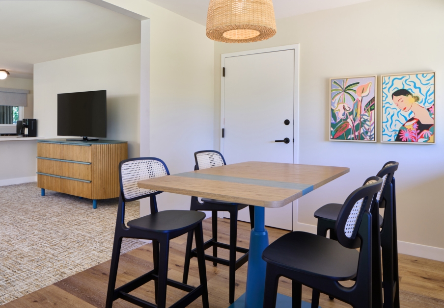 Royal Lahaina hotel suite private dining room, Bungalow Studio Suite Oceanfront.