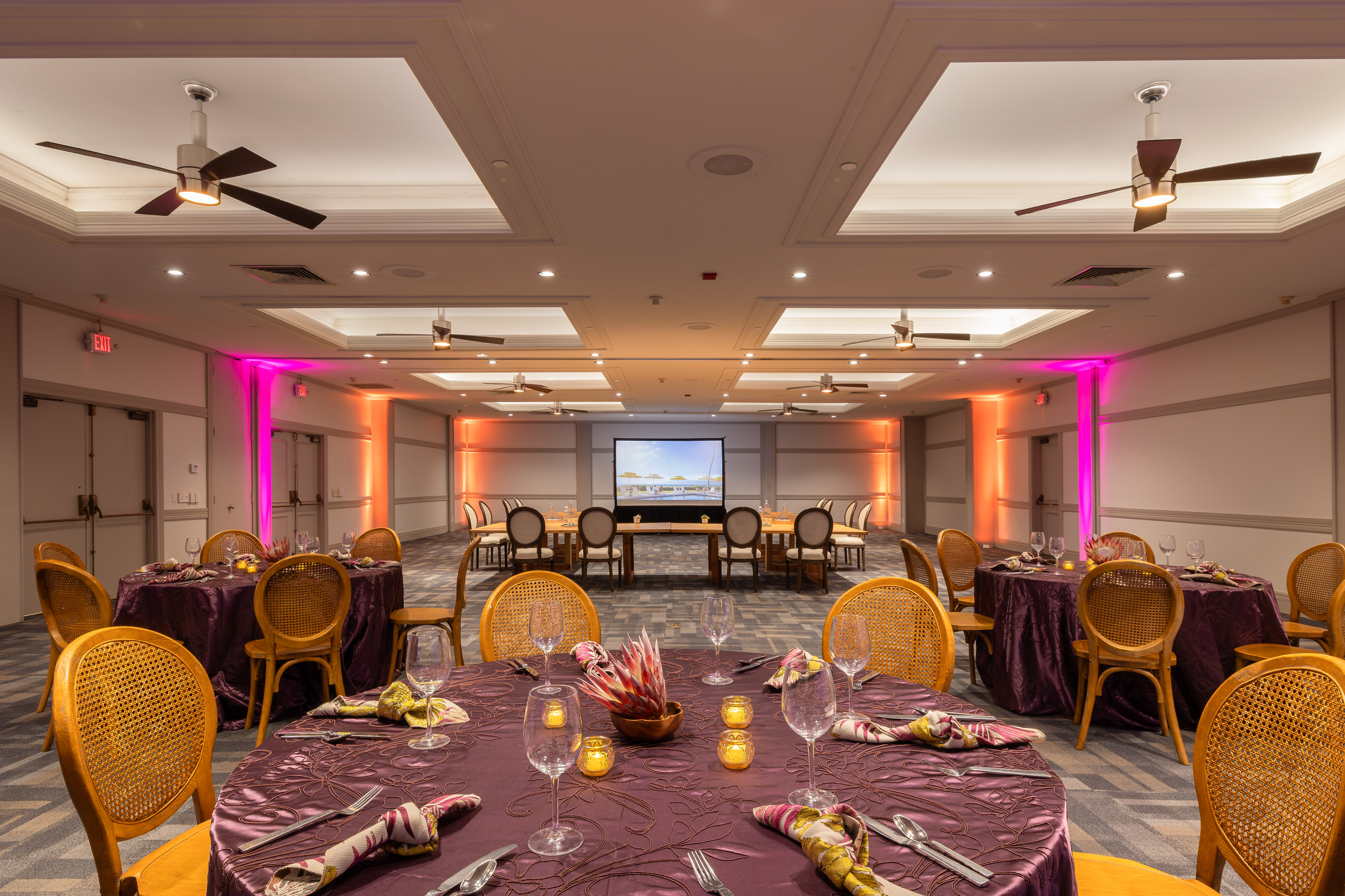 Meeting Av Equipment at Royal Lahaina Resort & Bungalows