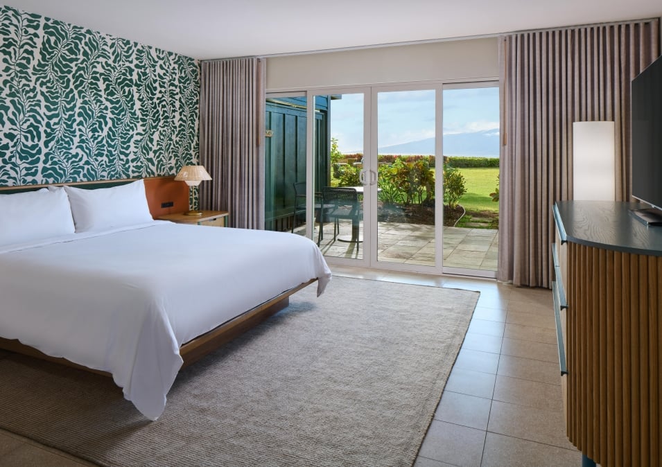 Oceanfront Bungalow King