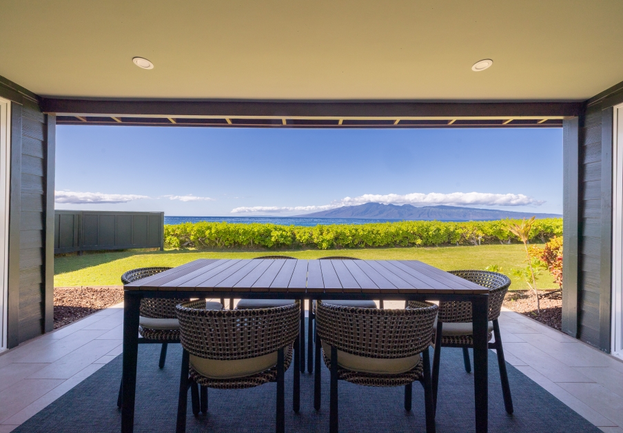 Junior Beach House Outdoor Seating