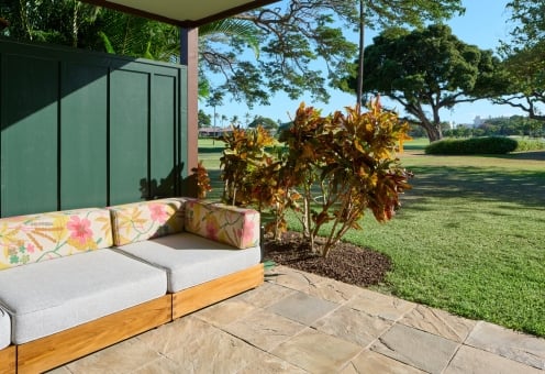 Bungalow Lanai Garden