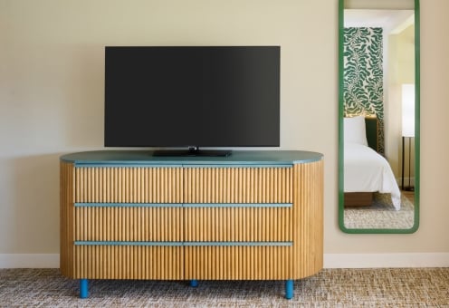 Royal Lahaina hotel suite: Bungalow Studio Suite Oceanfront.