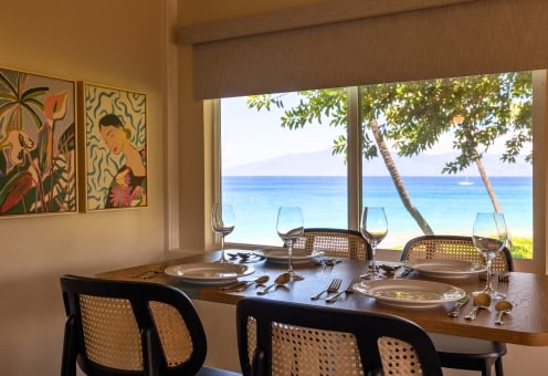 Royal Lahaina hotel suite with private dining room: Bungalow Studio Suite Oceanfront