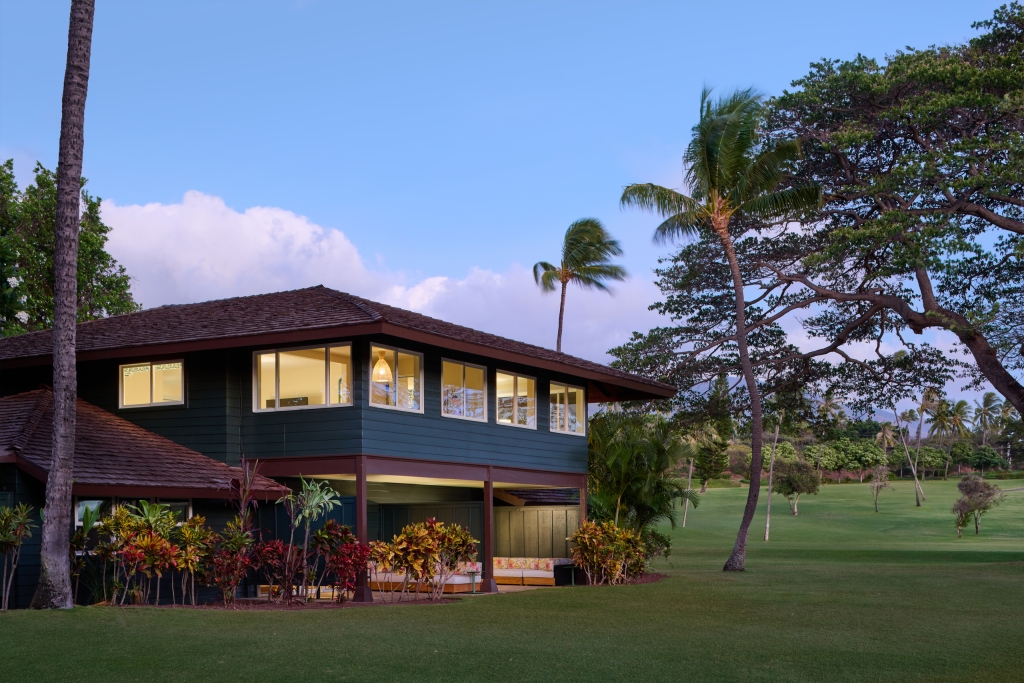 a bungalow at the Royal Lahaina