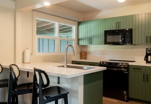 Royal Lahaina Bungalows Kitchen